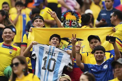 la-argentina-enfrenta-a-ecuador-sin-lionel-messi-UE4NTMXB7BDH5PFEULHLSZF7PQ