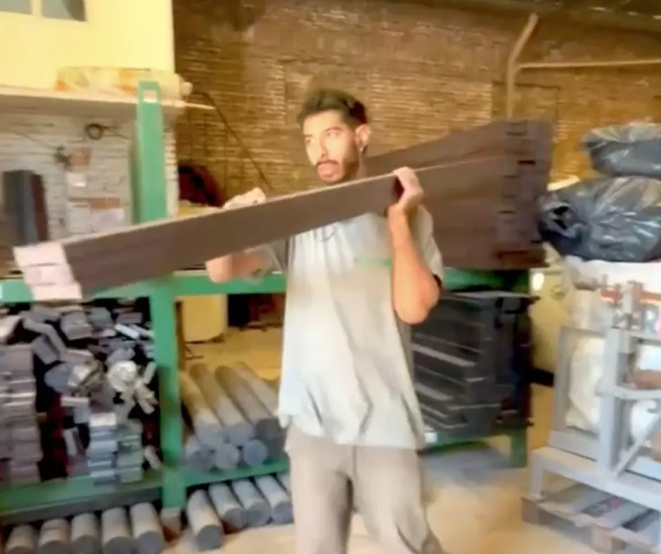 1_20251125_162809_0000