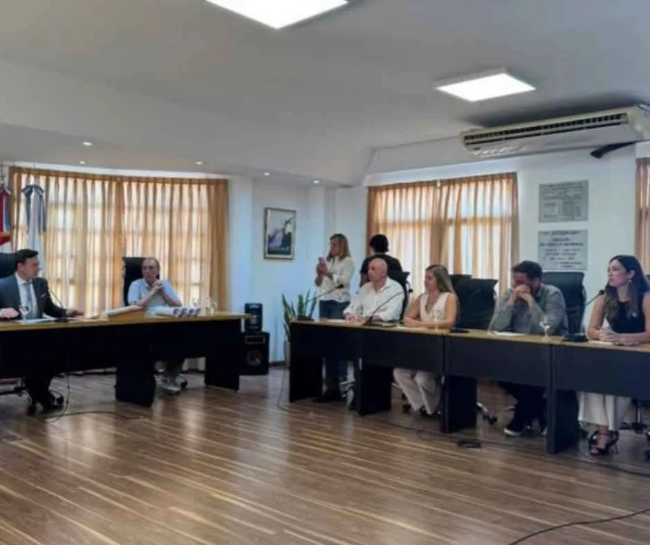 Copia de PLANTILLA IMAGEN PORTAL Y REDES_20251209_193807_0000