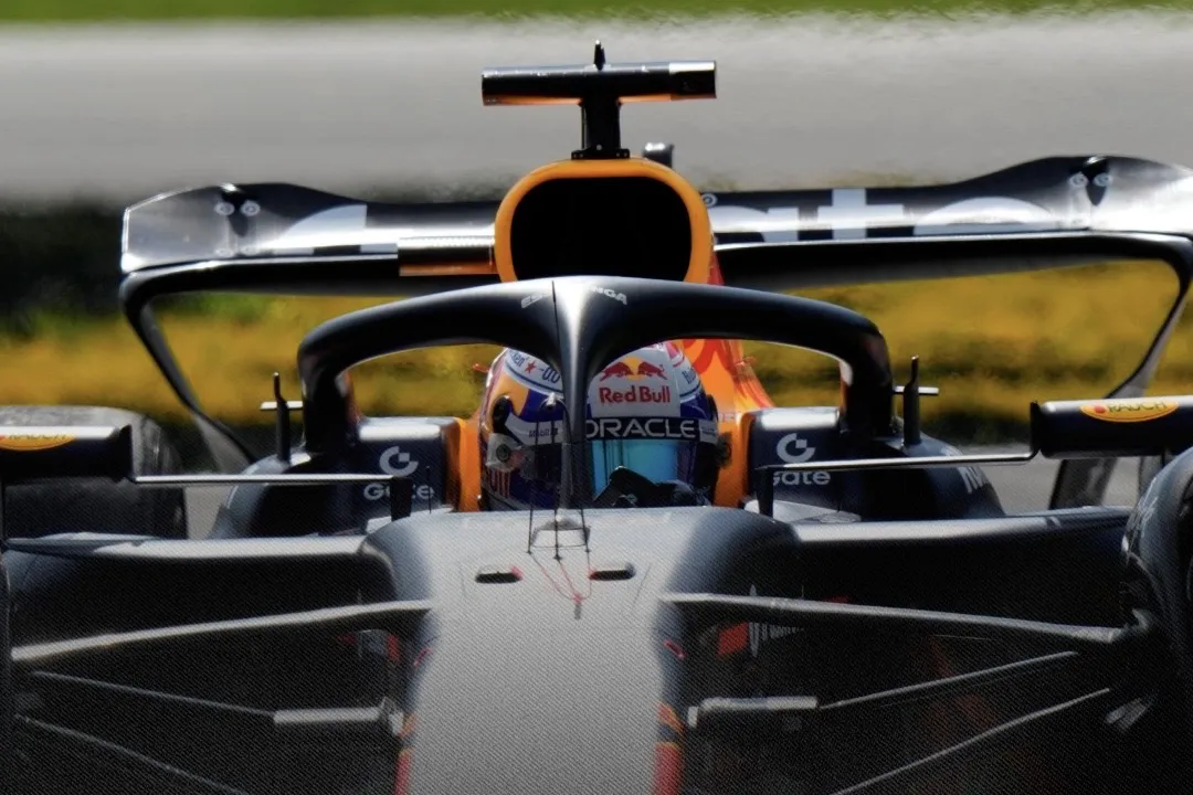 bb954956-6b80-4251-9089-82b99e47a58d